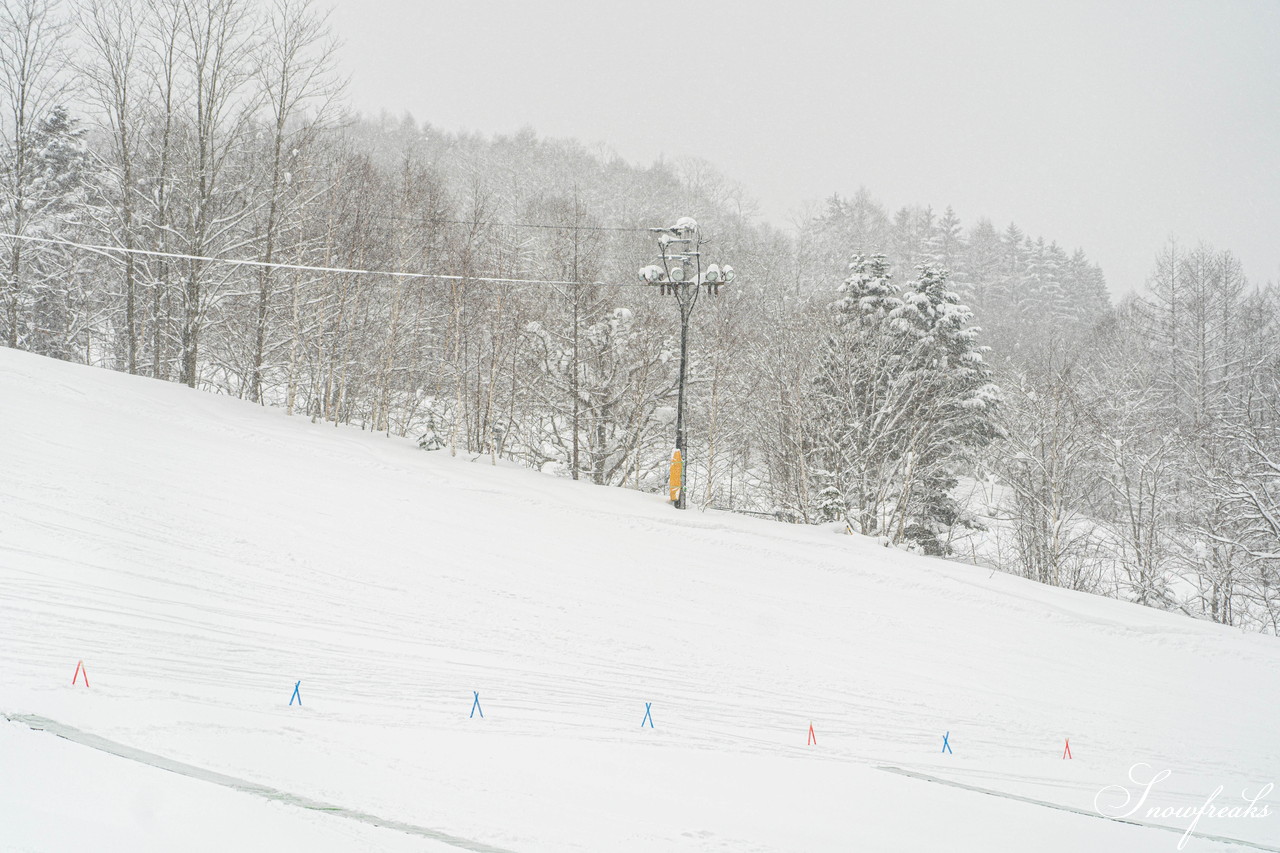 美唄国設スキー場　12月観測史上最深の積雪量を観測した美唄へ。そして、再びの豪雪で全面パウダーゲレンデに！